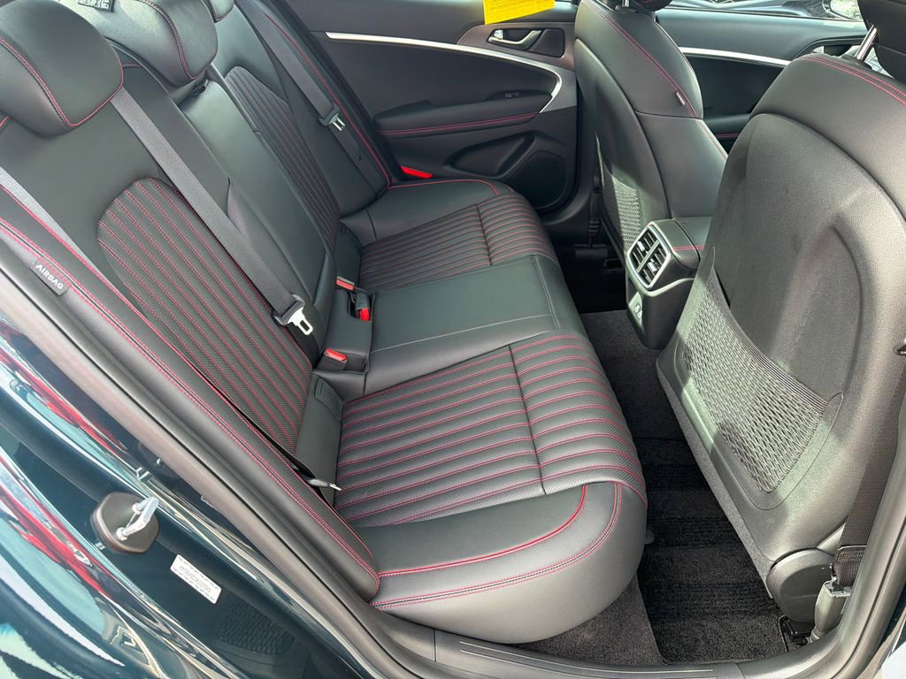 Used 2024 Genesis G70 3.3T Advanced image 15