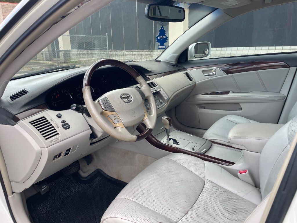 Used 2008 Toyota Avalon Limited FWD image 32