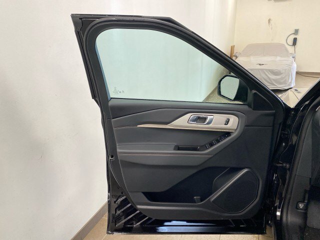 New 2026 Ford Explorer Active w/ Active Comfort Package AWD/4WD image 15