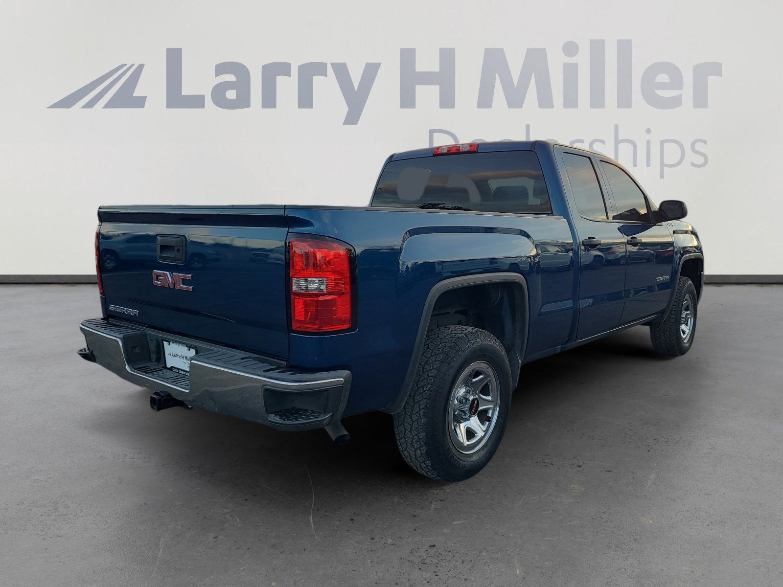 Used 2017 GMC Sierra 1500 4x4 Double Cab w/ Sierra Appearance Package image 5