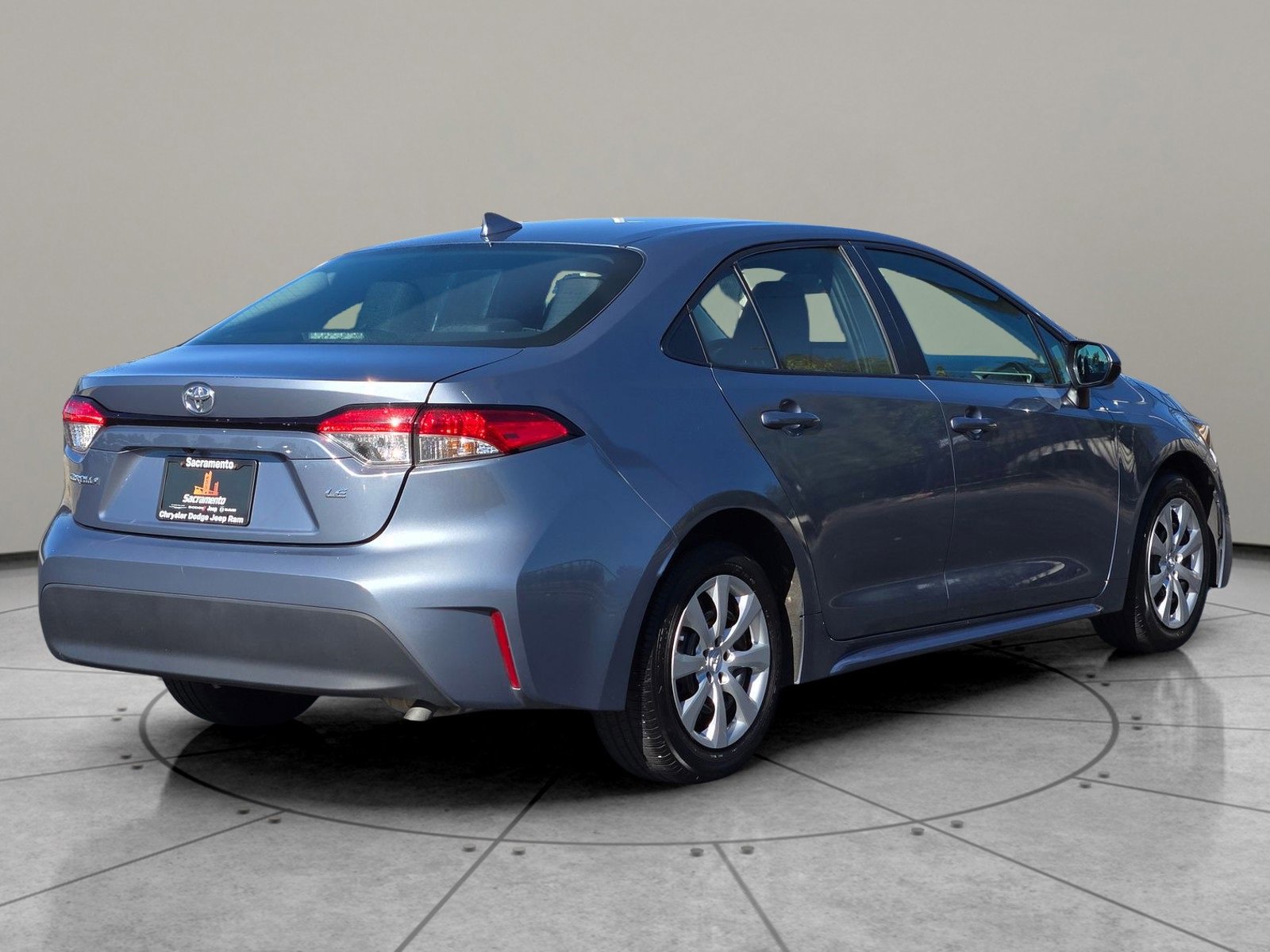 Used 2024 Toyota Corolla LE image 4