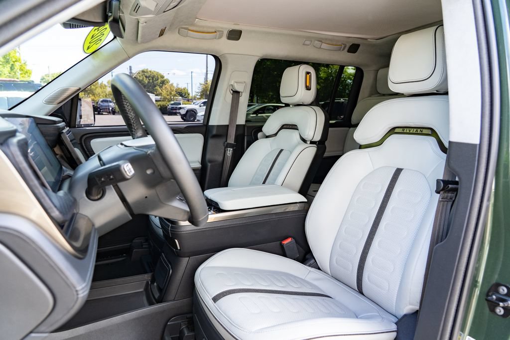 Used 2024 Rivian R1S Adventure AWD/4WD image 18