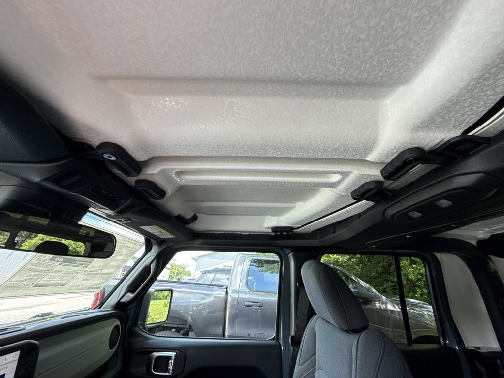New 2026 Jeep Gladiator Sport AWD/4WD image 31