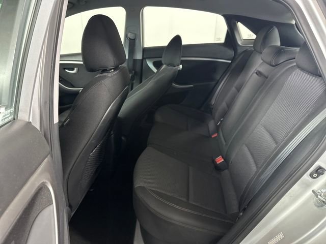 Used 2017 Hyundai Elantra GT image 23