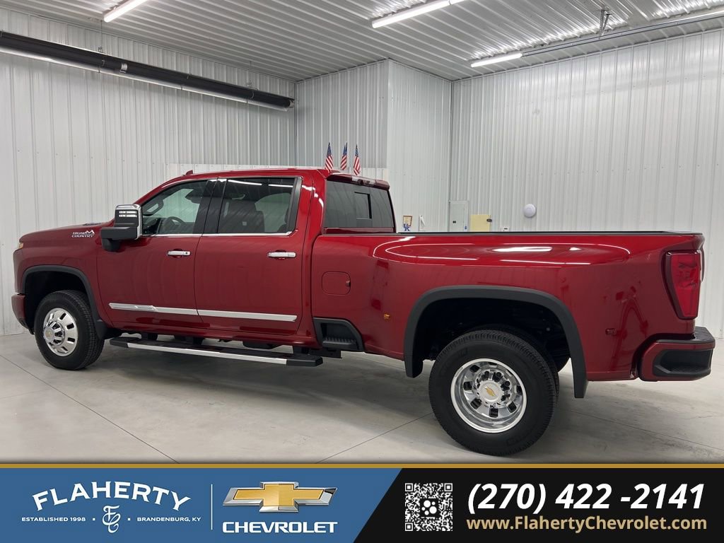 Used 2025 Chevrolet Silverado 3500 High Country w/ Technology Package image 5