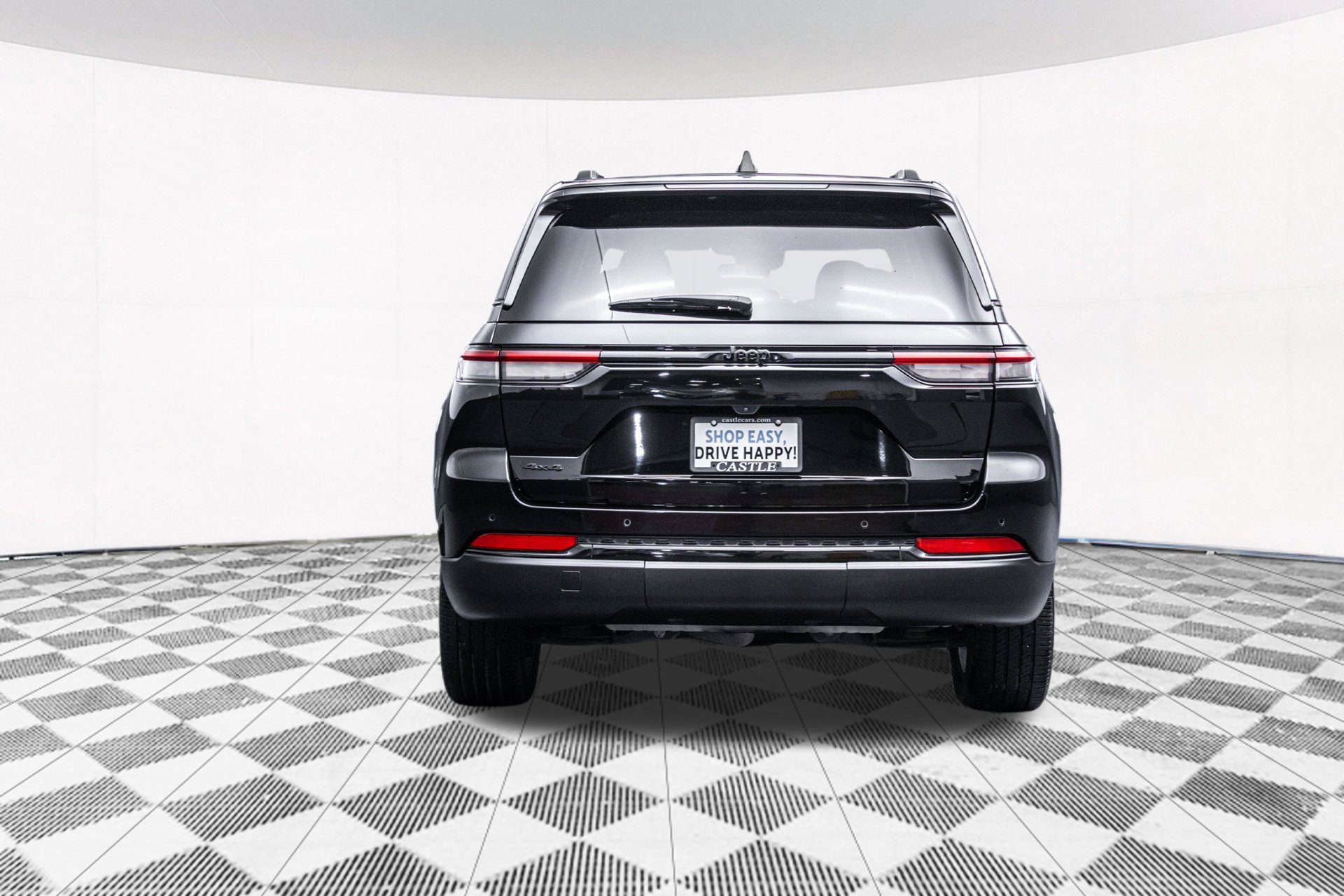 Used 2023 Jeep Grand Cherokee Altitude AWD/4WD image 11