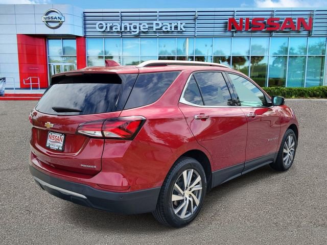 Used 2023 Chevrolet Equinox Premier FWD image 2
