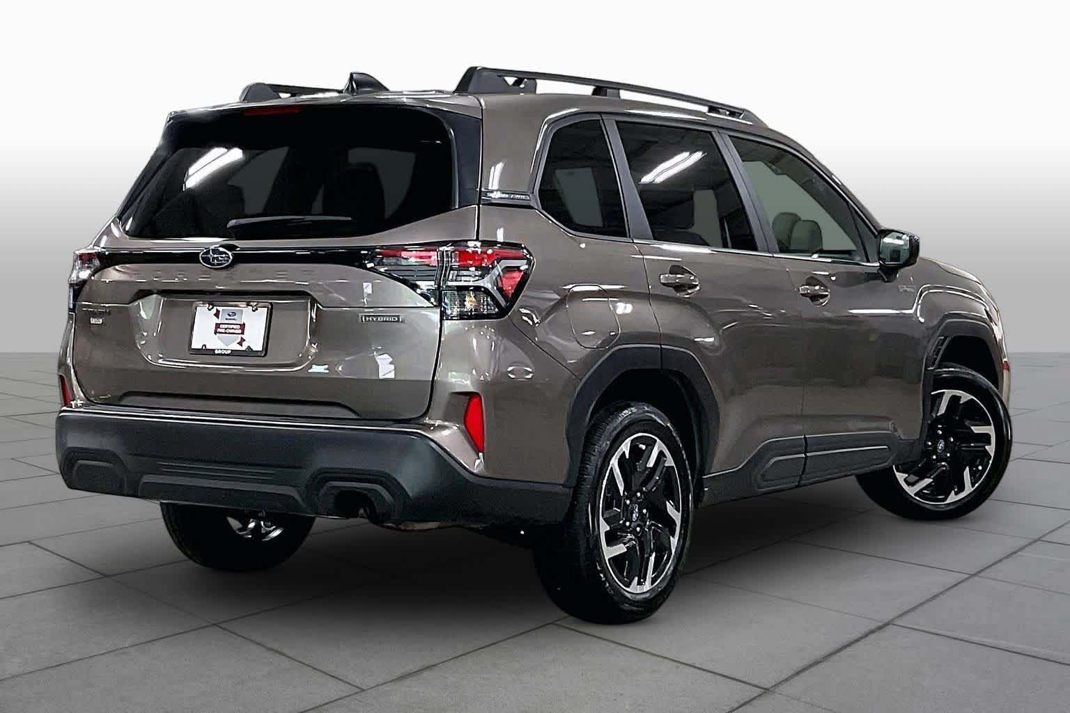 Certified 2025 Subaru Forester Premium AWD/4WD image 13