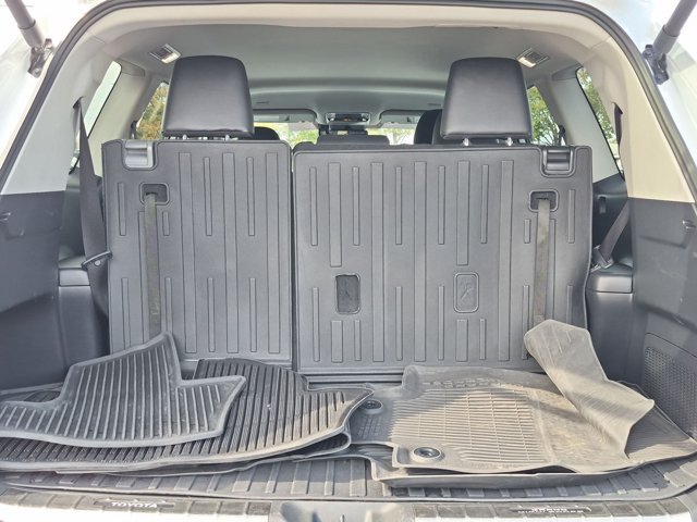 Certified 2024 Toyota Grand Highlander FWD image 17