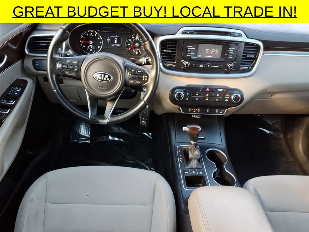Used 2016 Kia Sorento LX w/ LX Convenience Package image 9