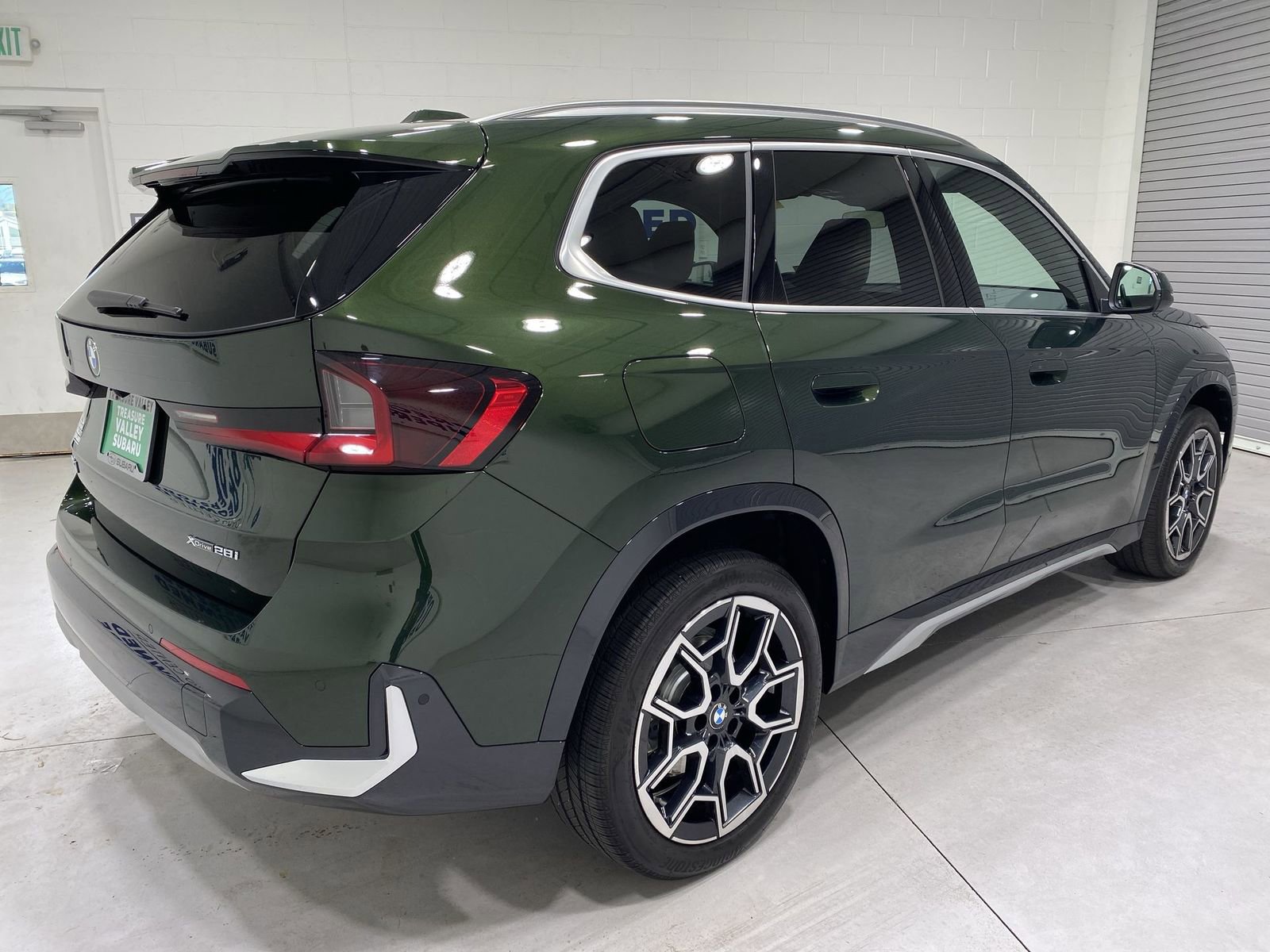 Used 2025 BMW X1 xDrive28i w/ Convenience Package AWD/4WD image 8