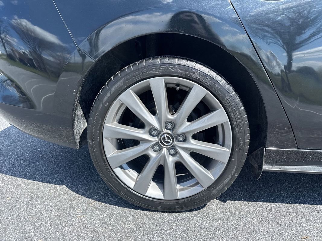 Used 2021 MAZDA MAZDA3 s image 32