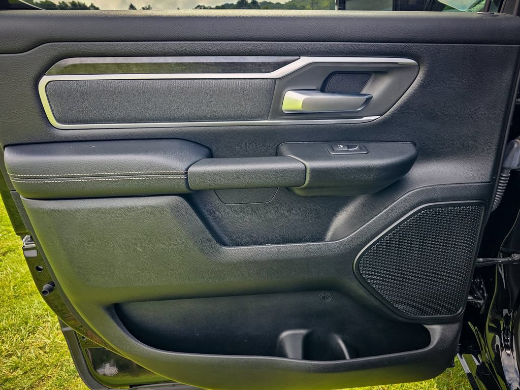 Used 2020 RAM 1500 Big Horn AWD/4WD image 32