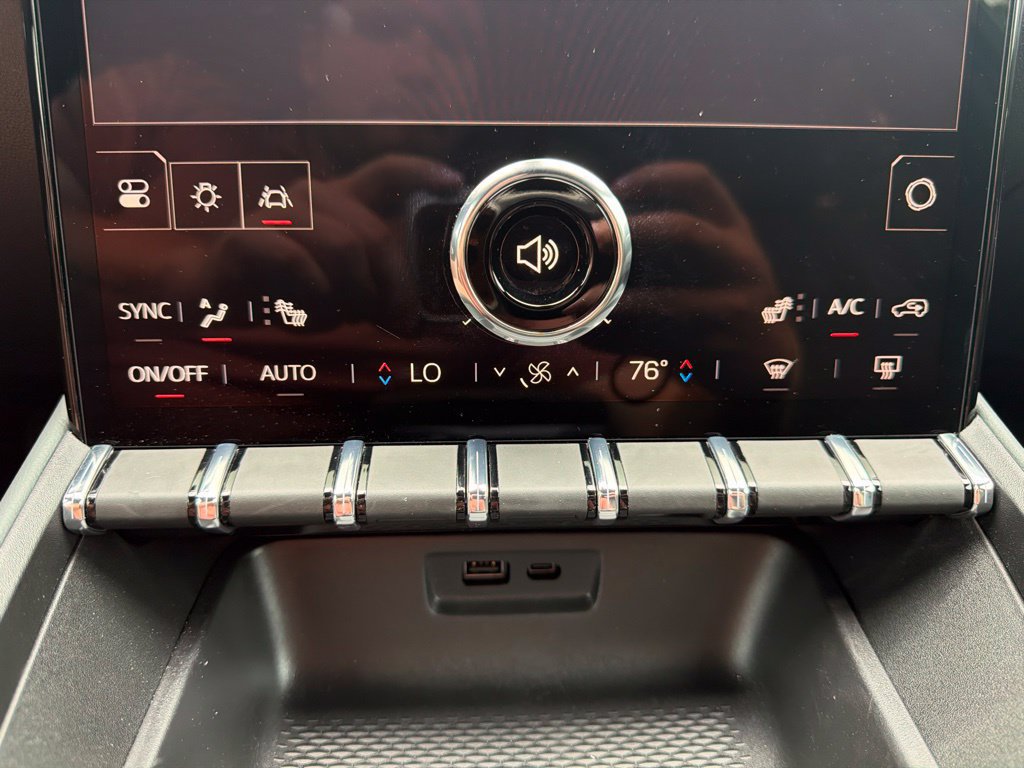 New 2026 GMC Terrain AT4 w/ Technology Package II AWD/4WD image 30