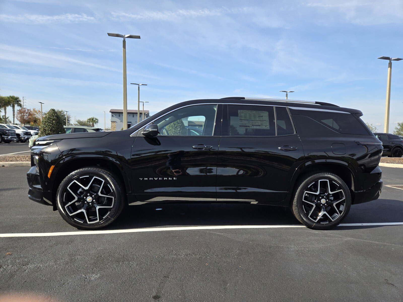 New 2026 Chevrolet Traverse High Country image 3