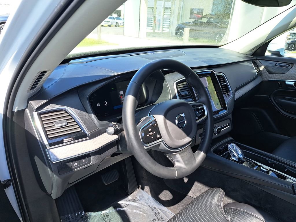 Used 2023 Volvo XC90 T8 Ultimate w/ Protection Package Premier AWD/4WD image 8