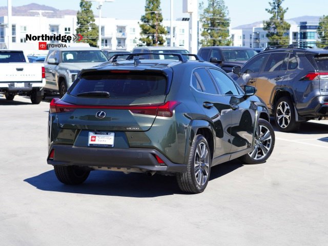 Used 2022 Lexus UX 200 w/ Premium Package FWD image 7