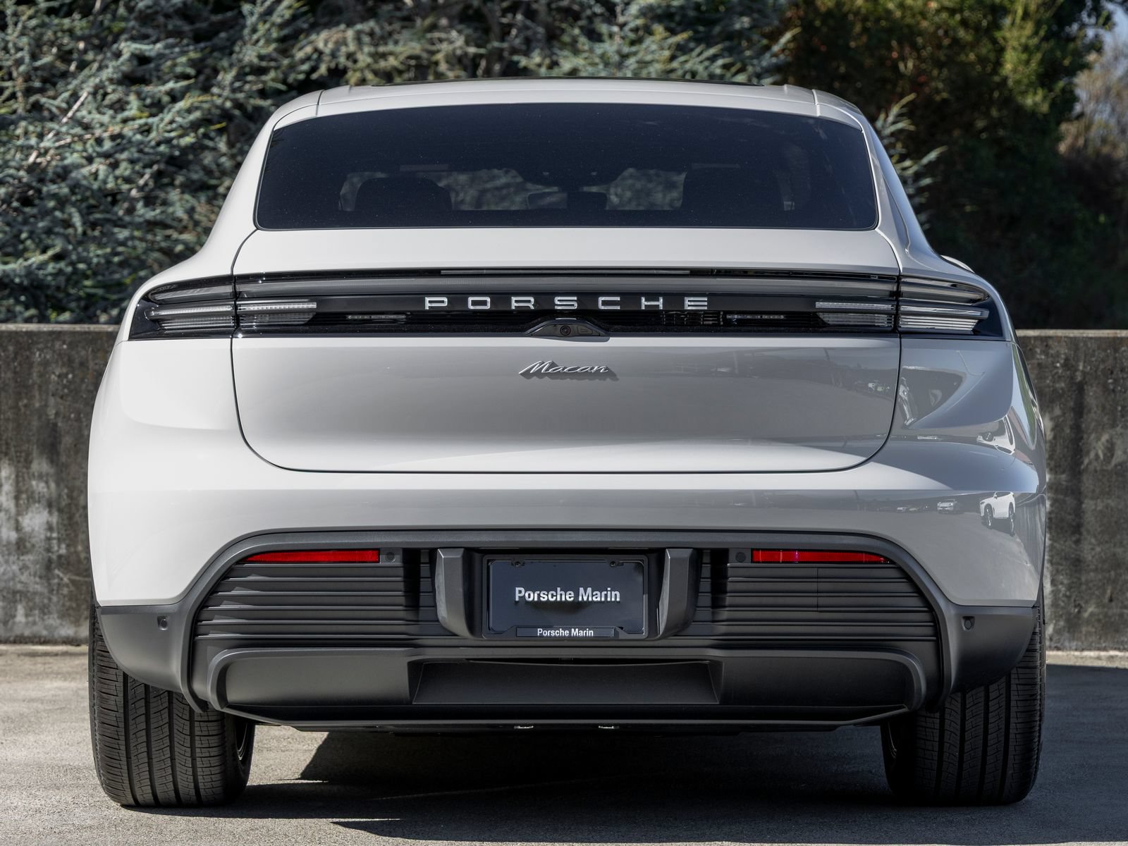 New 2026 Porsche Macan Electric RWD image 10