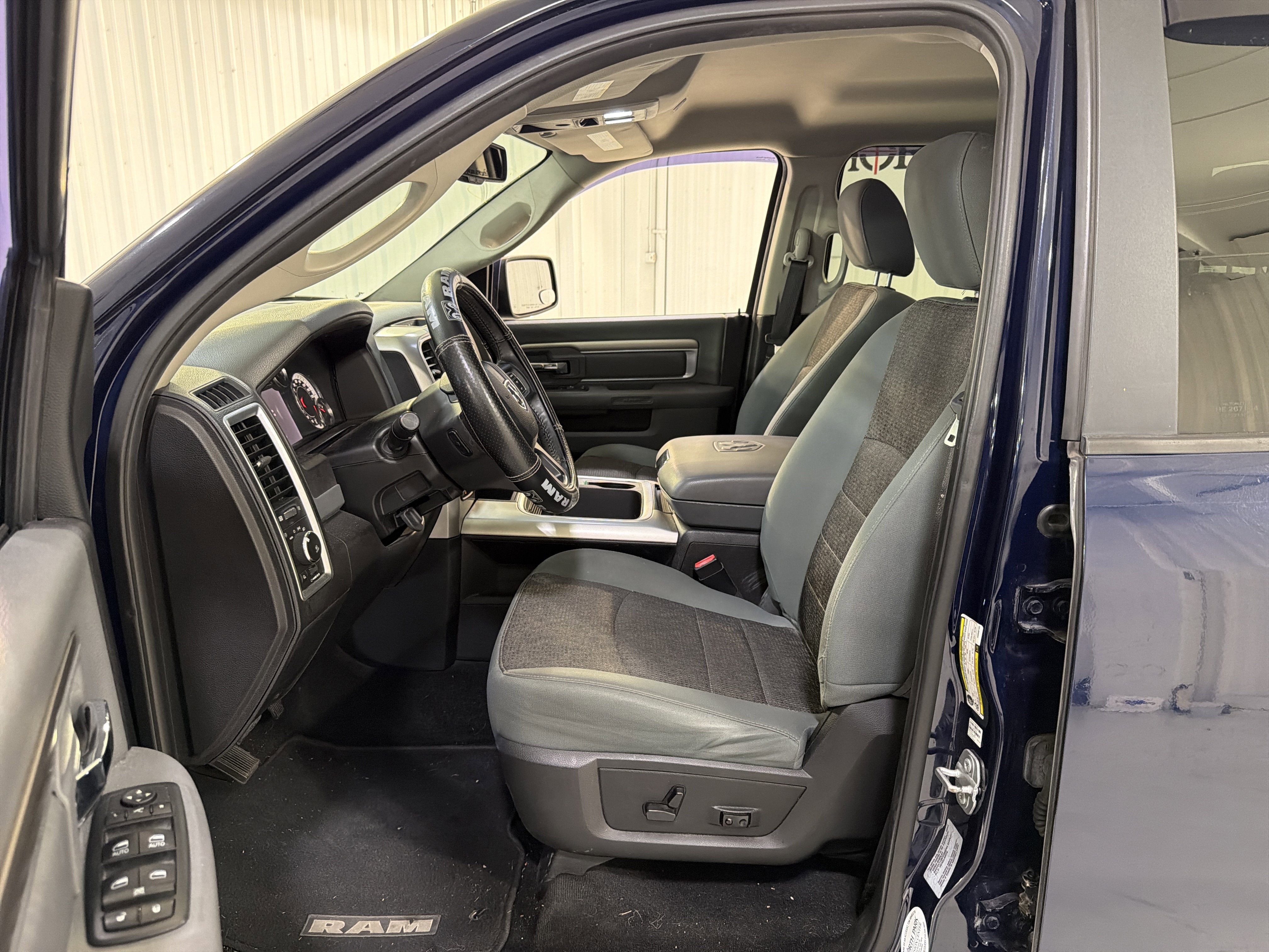Used 2017 RAM 1500 Big Horn image 10