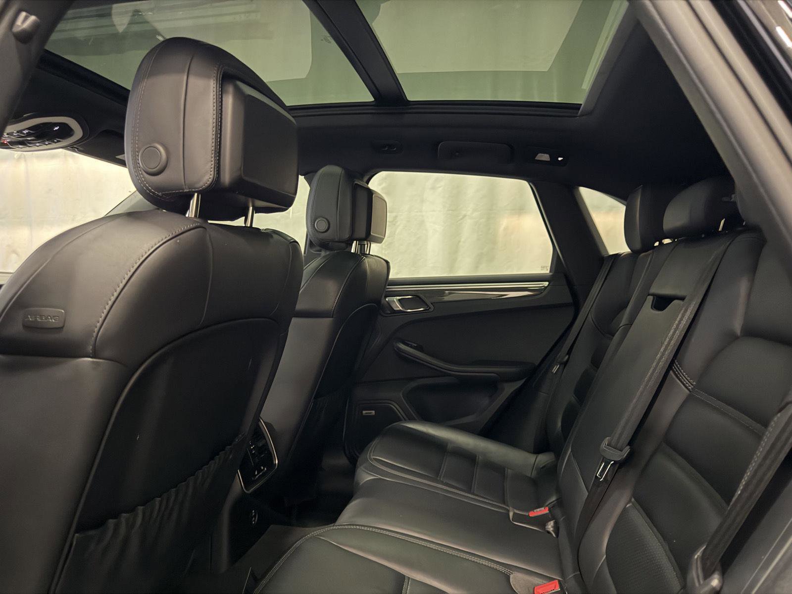 Certified 2023 Porsche Macan GTS image 24