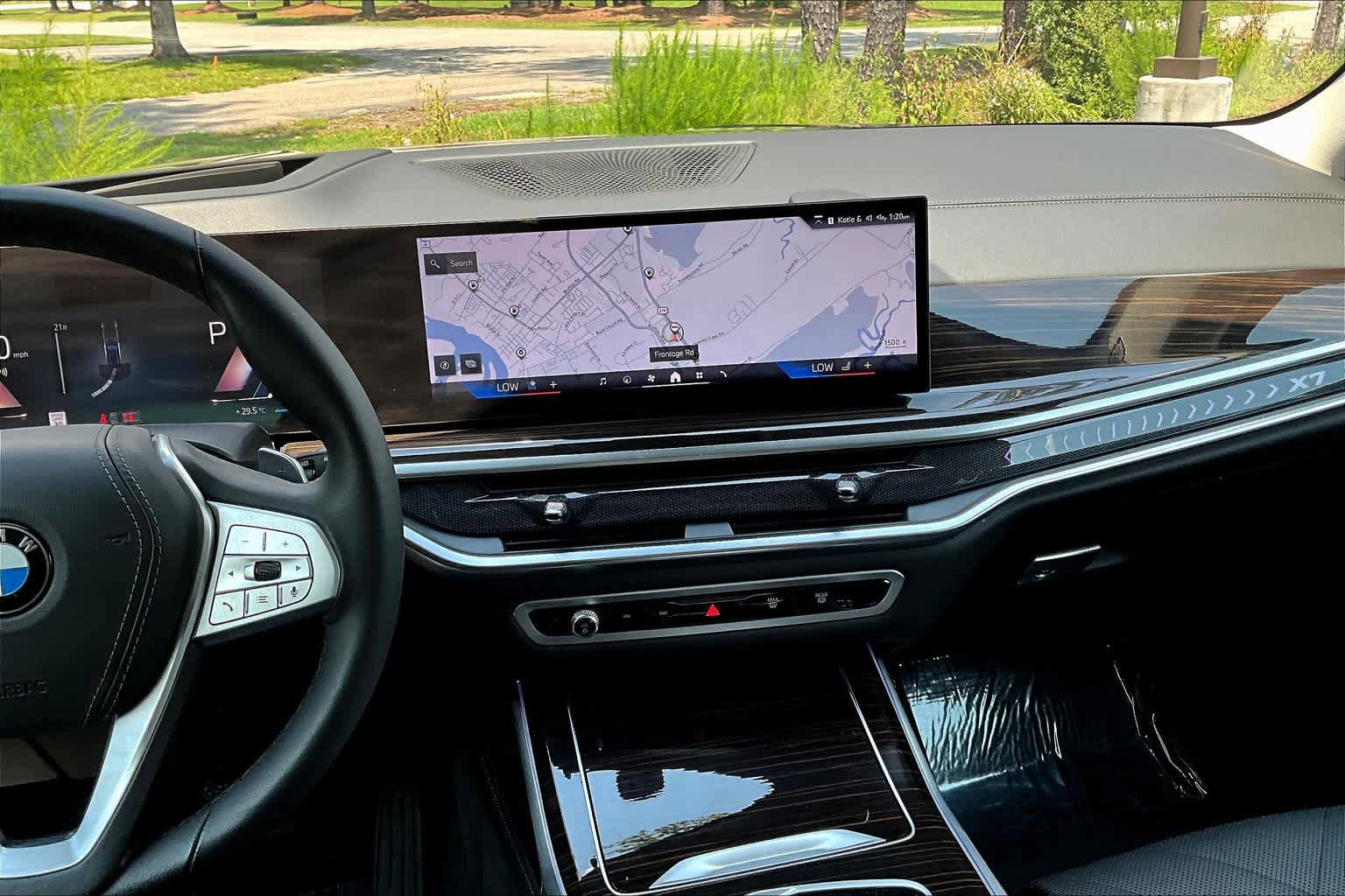 Certified 2024 BMW X7 xDrive40i w/ Premium Package AWD/4WD image 7