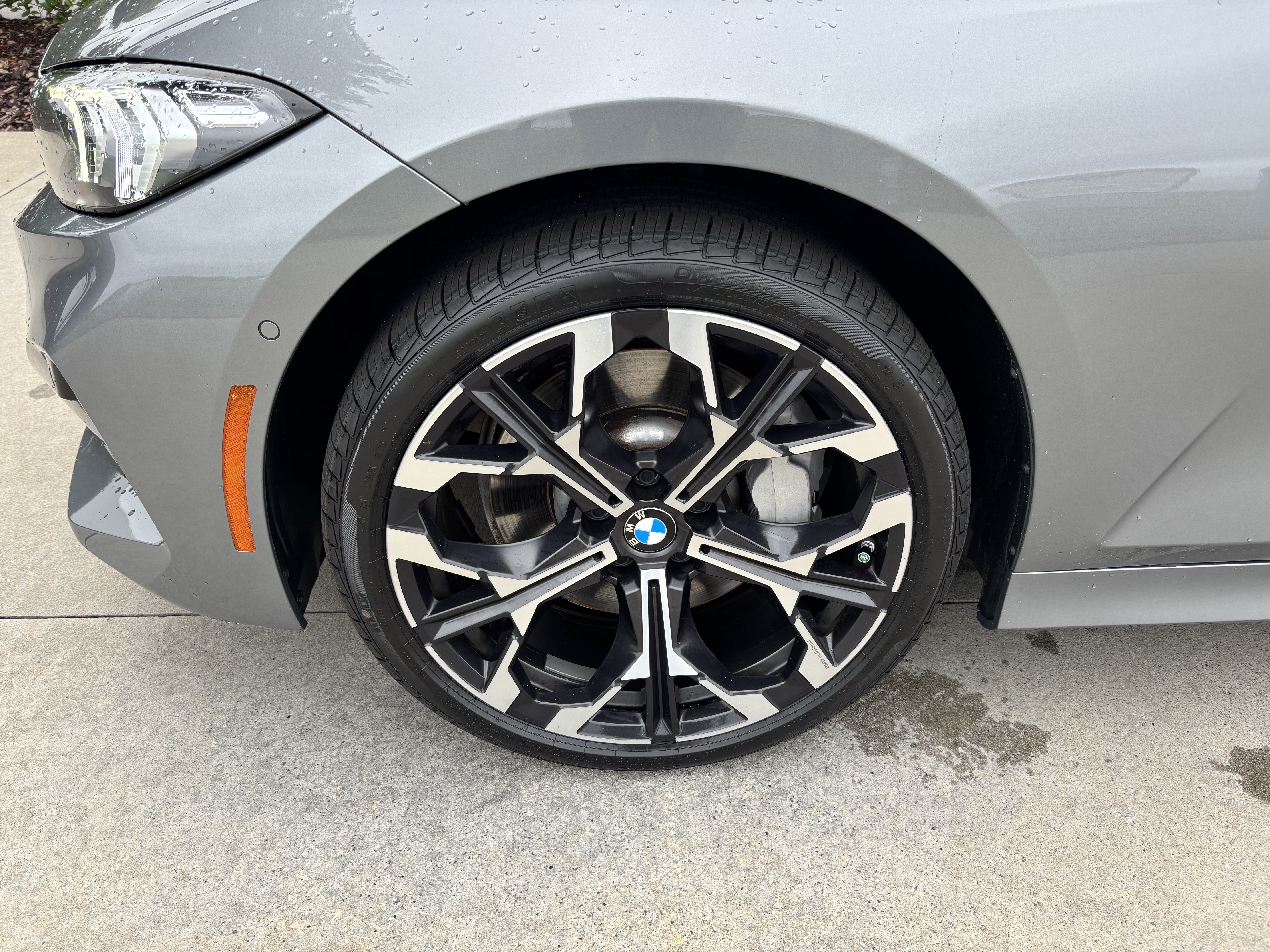 Certified 2025 BMW 330i Sedan RWD image 13