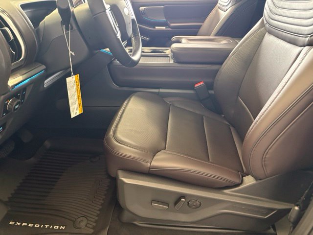 New 2027 Ford Expedition Platinum w/ Platinum Ultimate Package AWD/4WD image 10