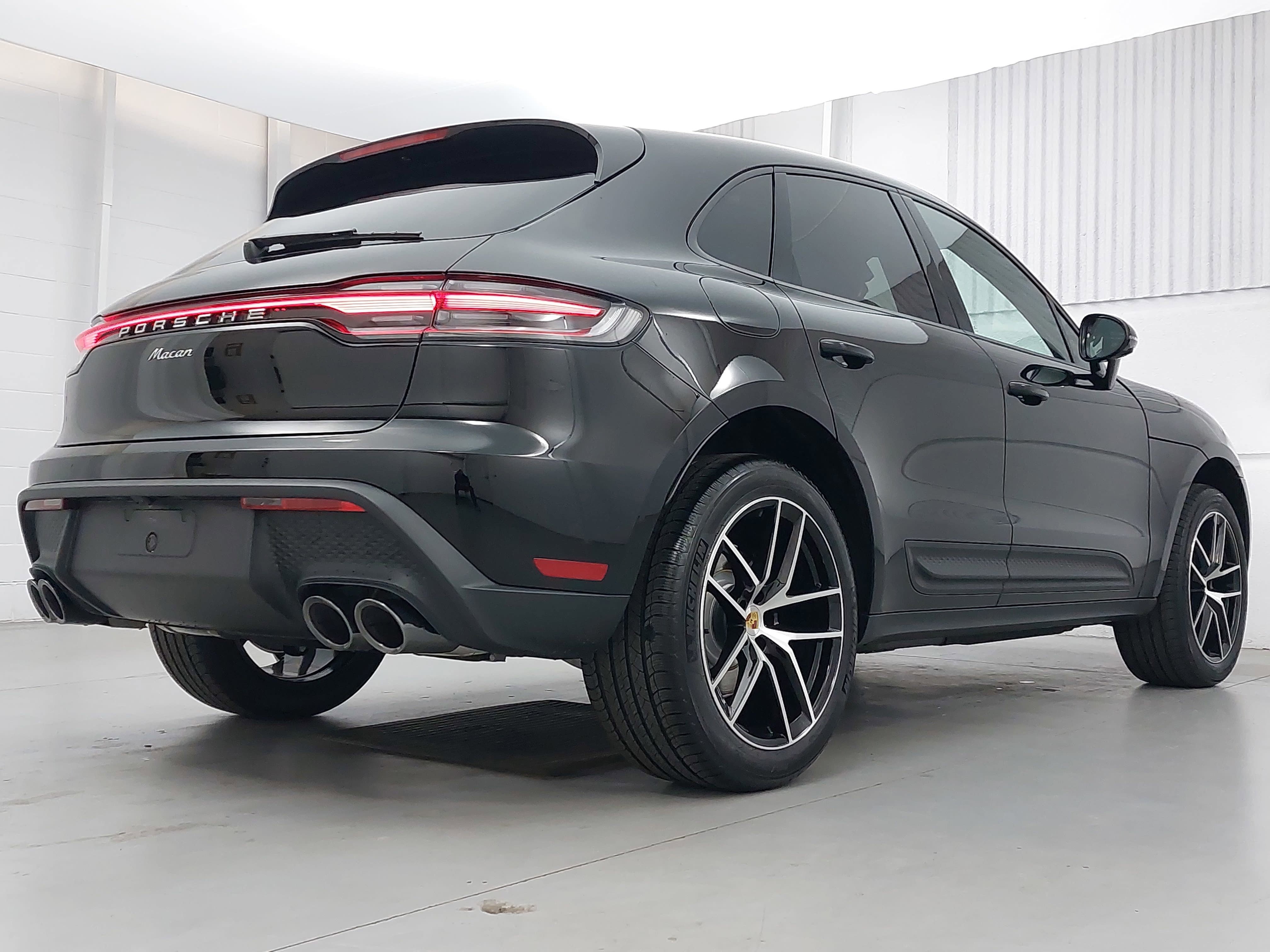 New 2026 Porsche Macan AWD/4WD image 7