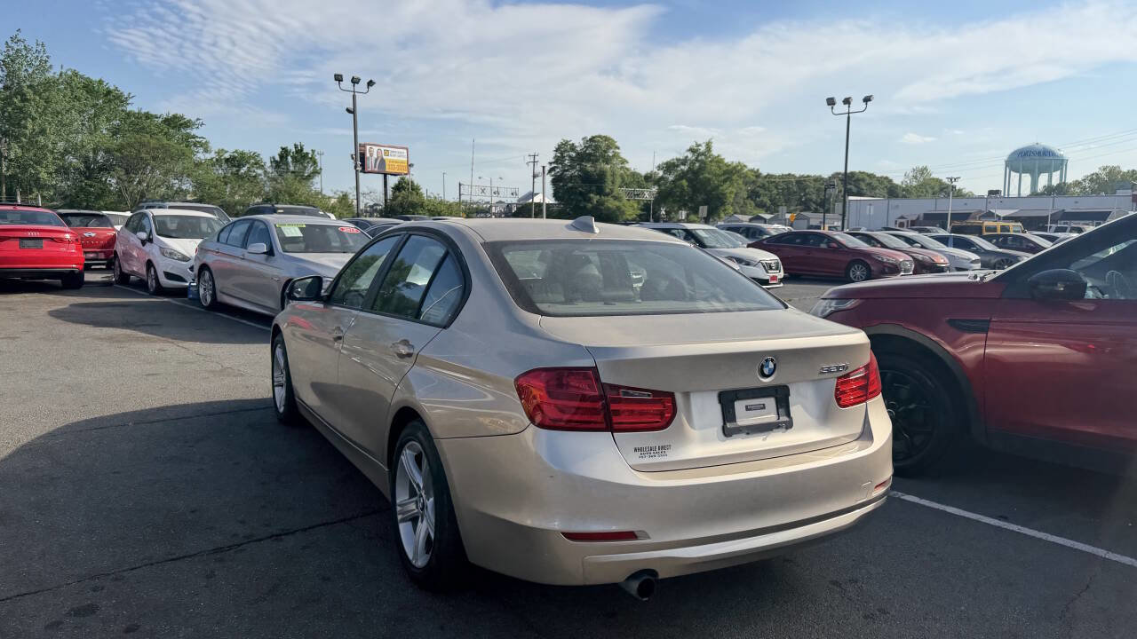 Used 2014 BMW 320i Sedan RWD image 6