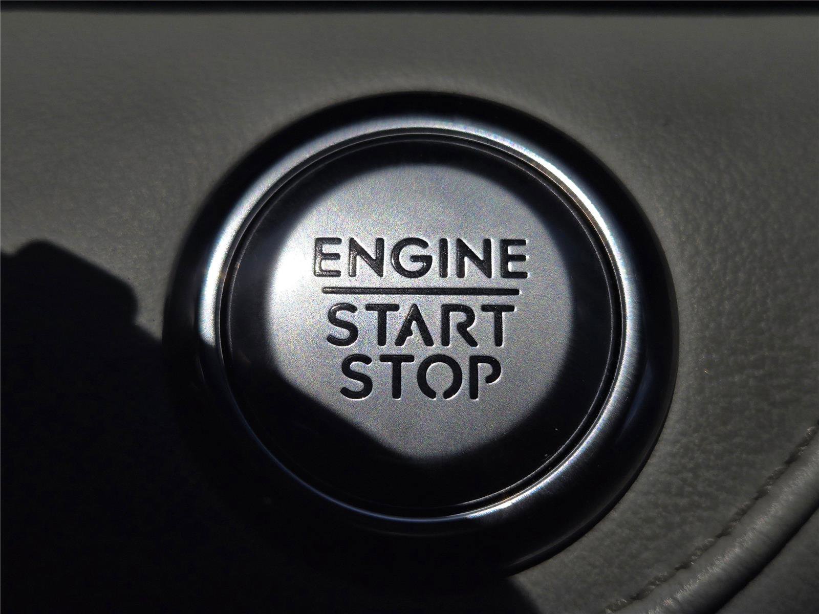 Used 2024 Lincoln Nautilus Premier AWD/4WD image 19
