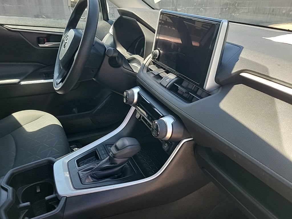 Used 2023 Toyota RAV4 XLE image 39