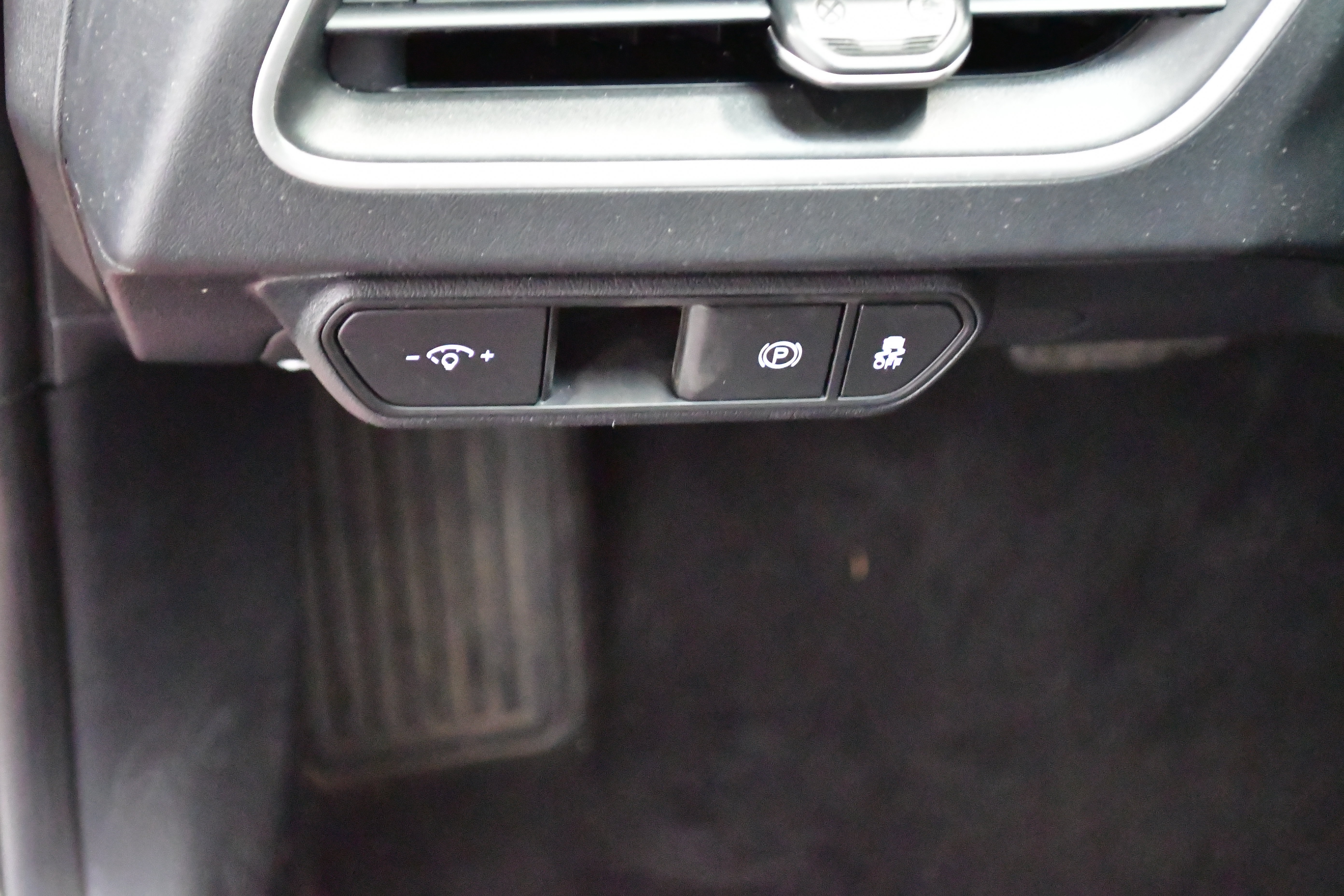Used 2025 Kia K4 FWD image 13