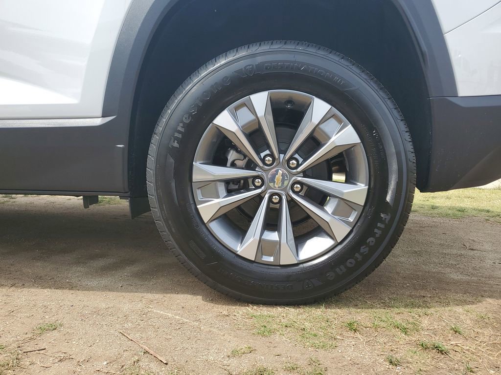 New 2026 Chevrolet Equinox LT image 5