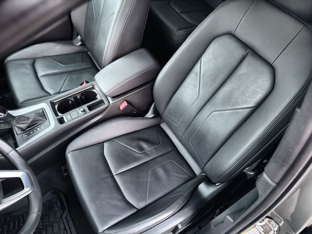 Used 2022 Audi Q3 2.0T Premium Plus w/ Premium Plus Package image 19
