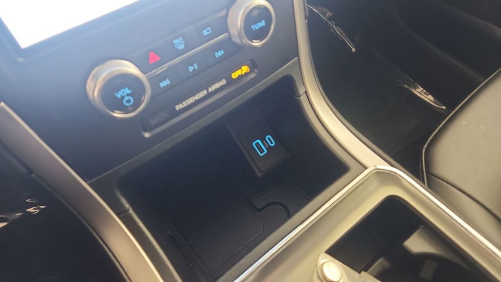 Used 2022 Ford Edge SEL w/ Convenience Package image 16