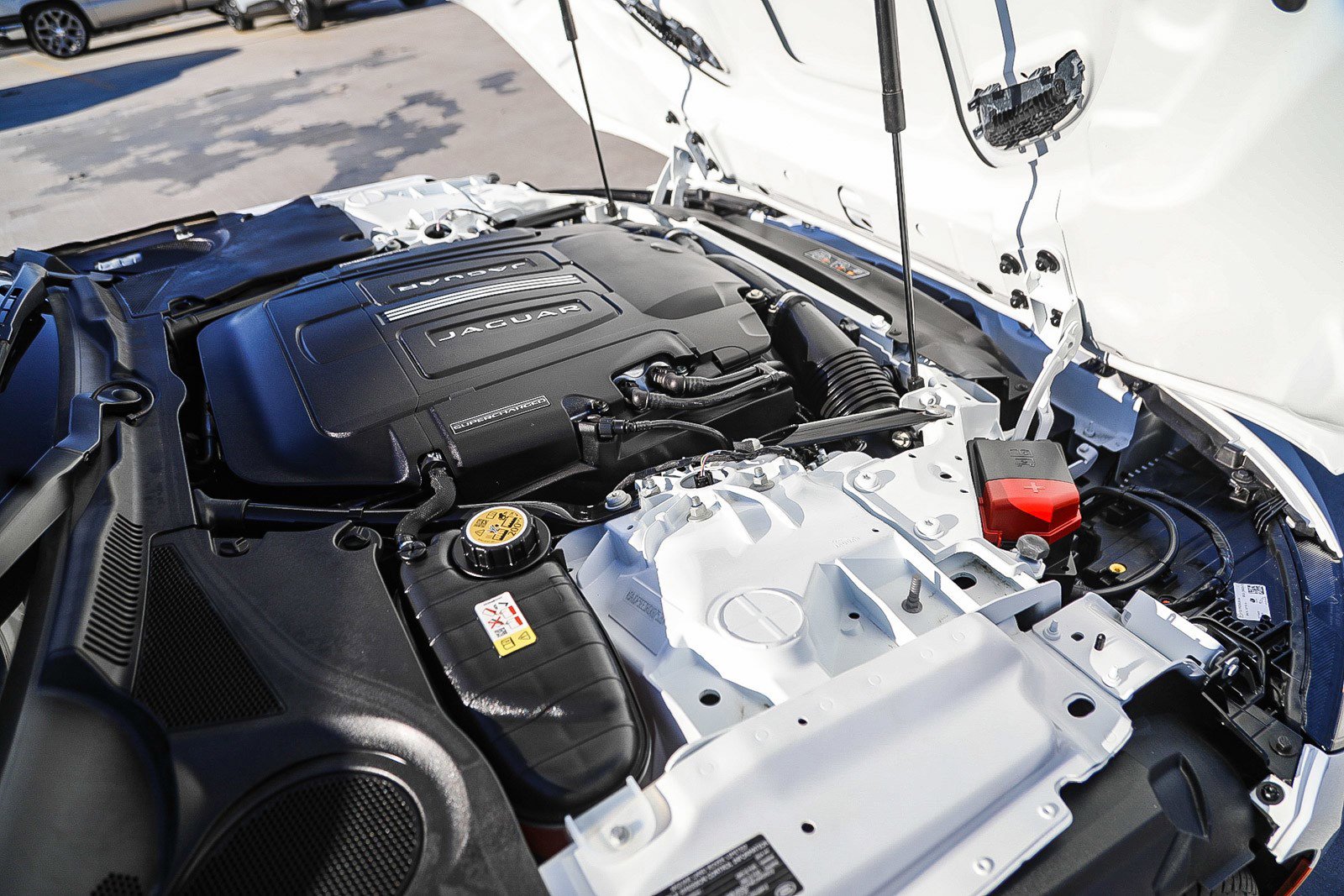 Used 2024 Jaguar F-TYPE R-Dynamic image 26