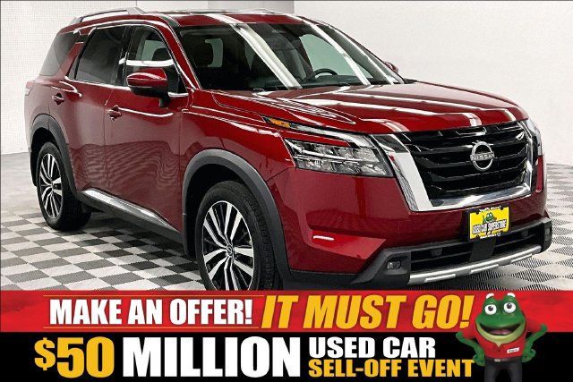 Used 2025 Nissan Pathfinder Platinum