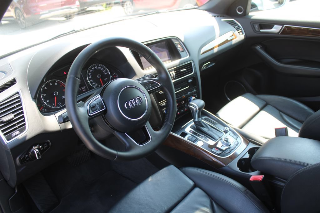 Used 2015 Audi Q5 3.0T Premium Plus w/ Technology Package AWD/4WD image 25