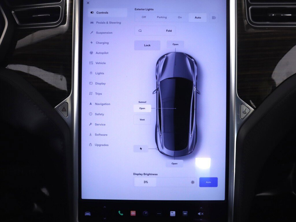 Used 2015 Tesla Model S 70D AWD/4WD image 22