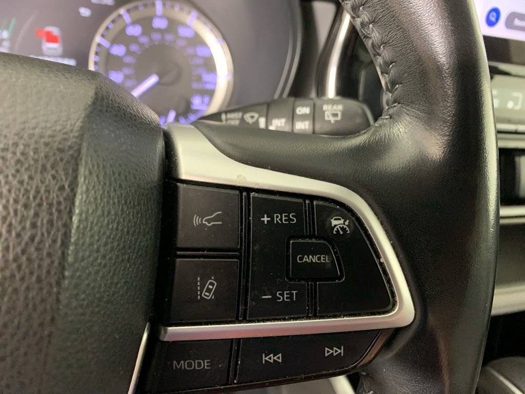 Used 2023 Toyota Highlander LE image 23