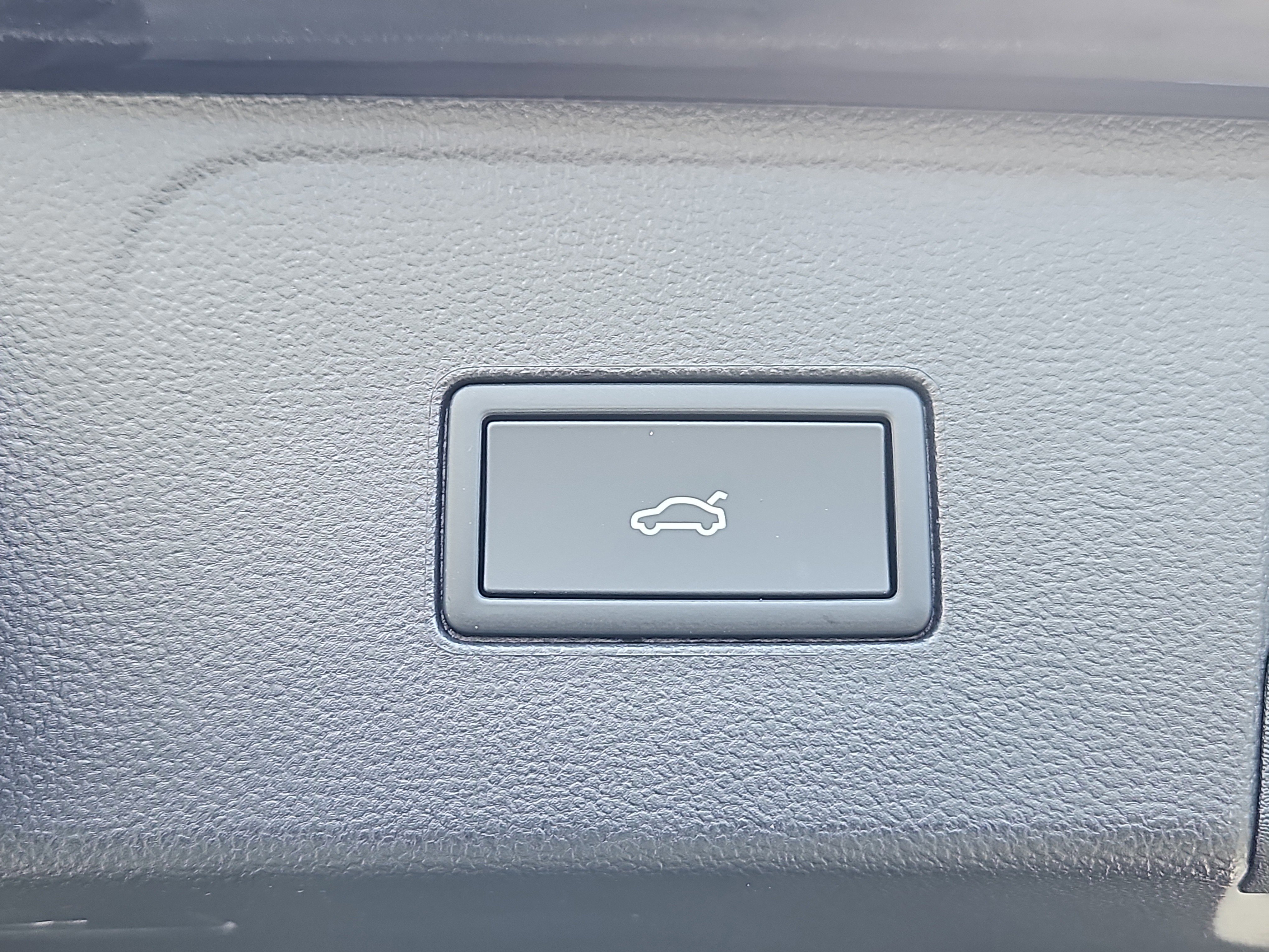 New 2026 Volkswagen Atlas SE image 13