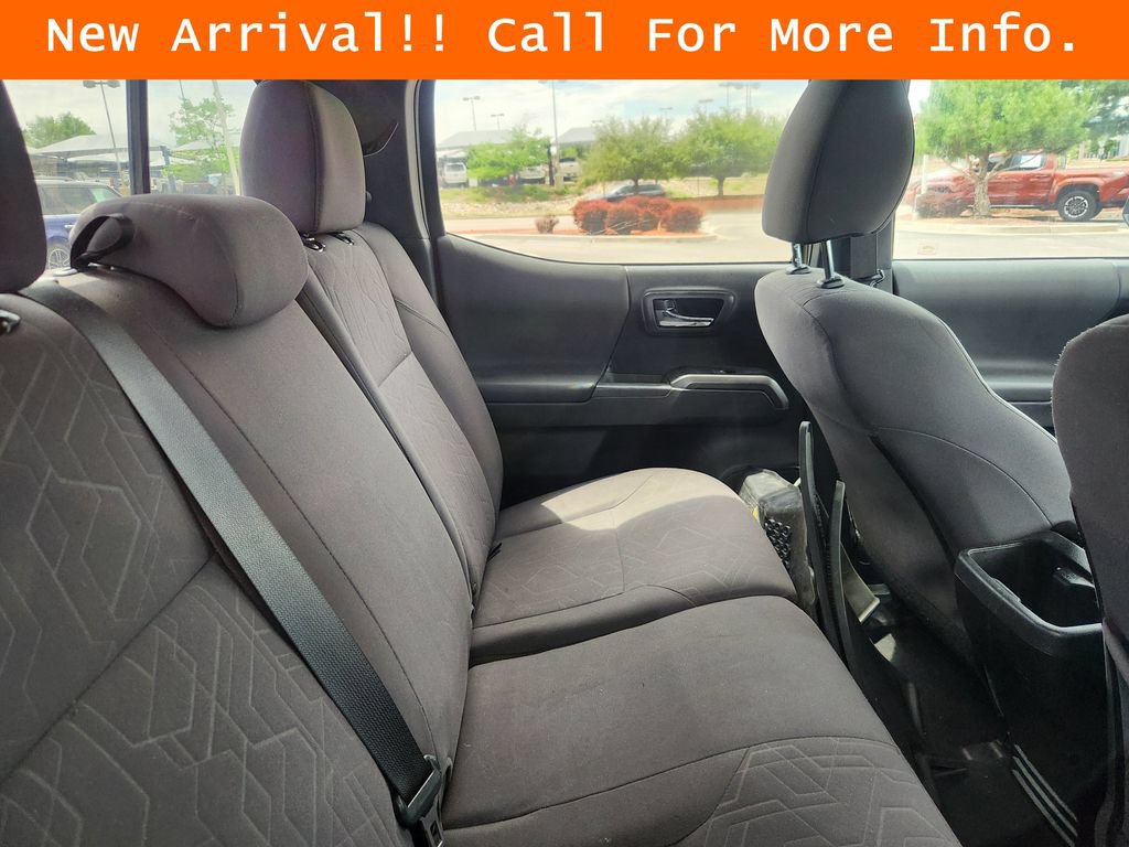 Used 2019 Toyota Tacoma TRD Off-Road AWD/4WD image 11