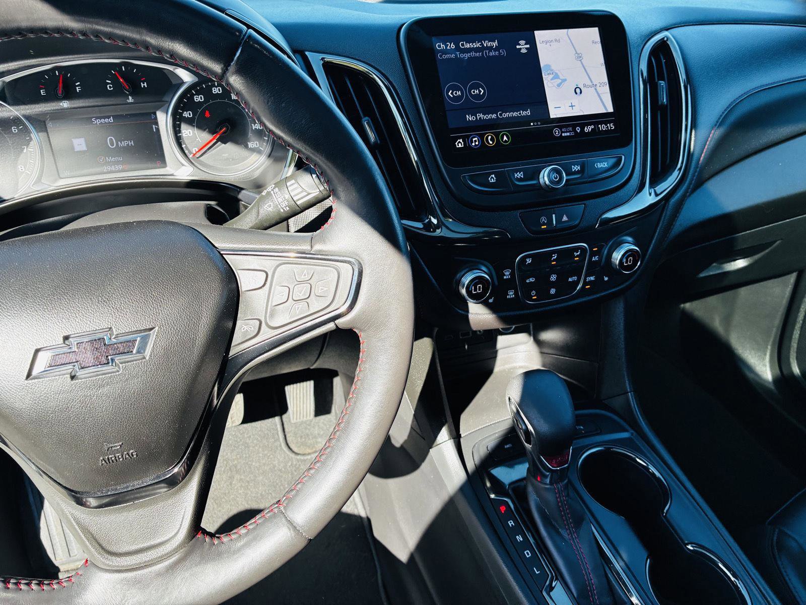 Used 2022 Chevrolet Equinox RS w/ RS Leather Package image 24