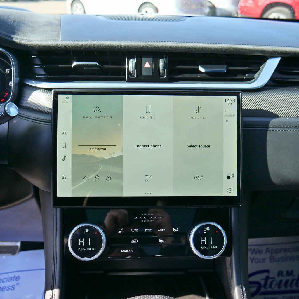 Used 2024 Jaguar F-PACE SVR image 51