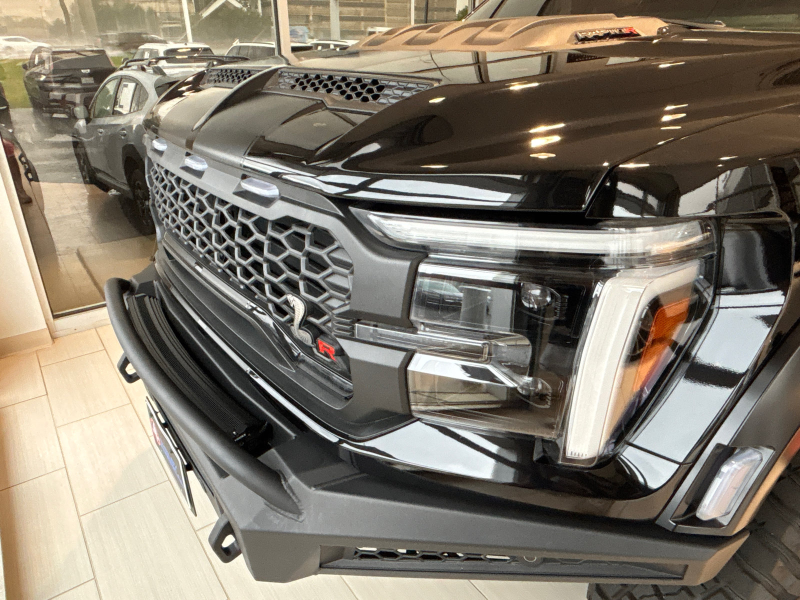 Used 2025 Ford F150 Raptor w/ Equipment Group 803A Raptor R AWD/4WD image 4