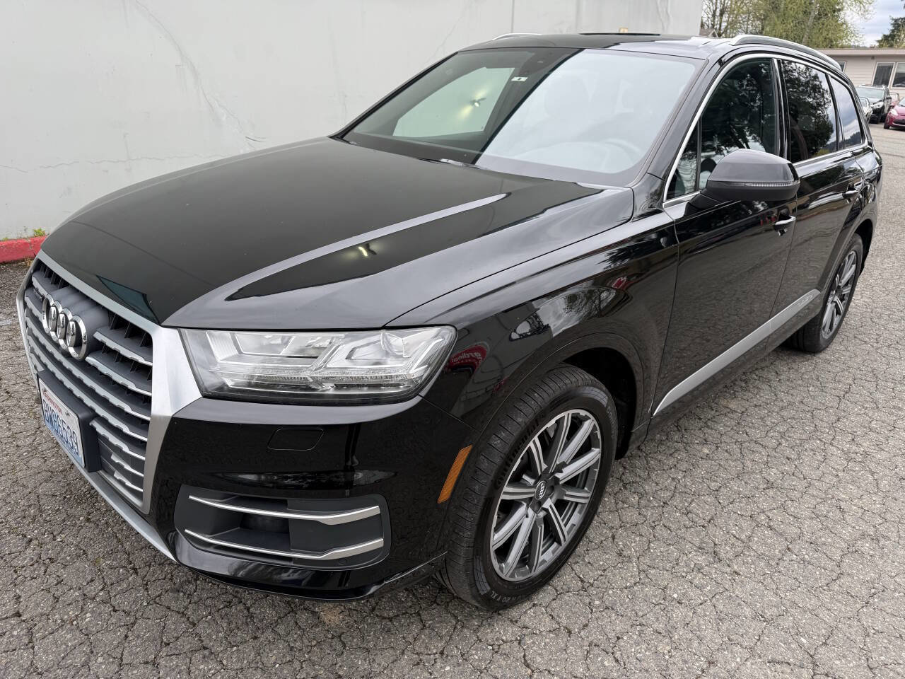 Used 2017 Audi Q7 3.0T Premium Plus image 1