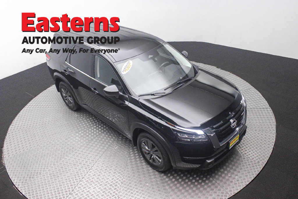 Used 2024 Nissan Pathfinder S AWD/4WD image 4