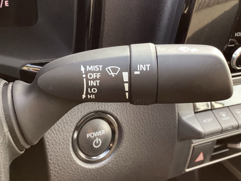 Used 2025 Toyota Camry LE image 25