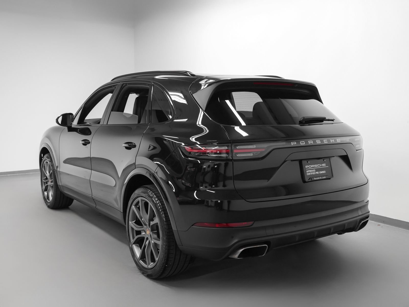 Certified 2019 Porsche Cayenne image 3
