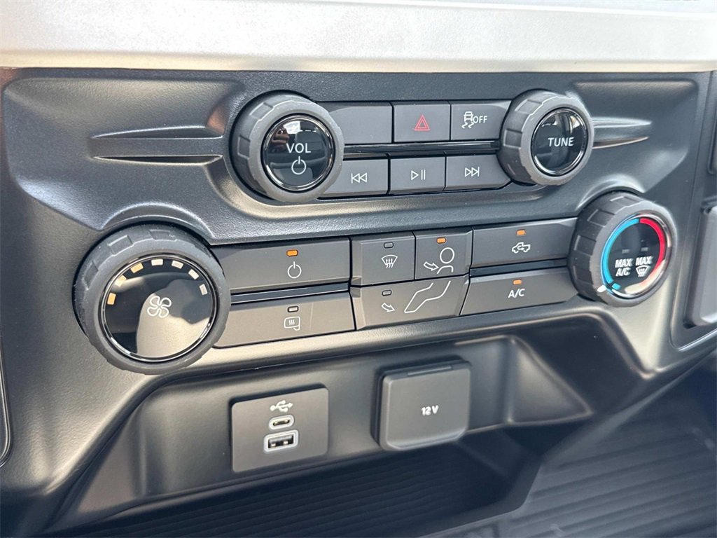 New 2025 Ford F350 XL w/ XL Chrome Package image 26